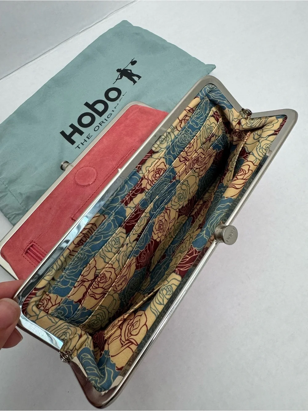 Hobo The Original Coral Leather Frame Clutch Wallet